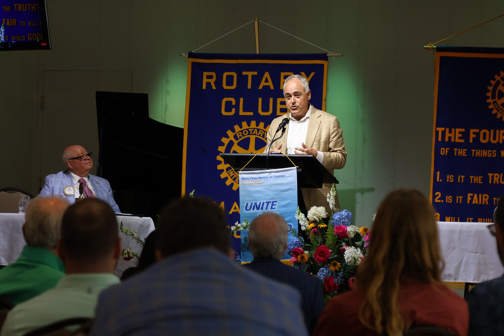 President Cabrera speaks at Macon Rotary.